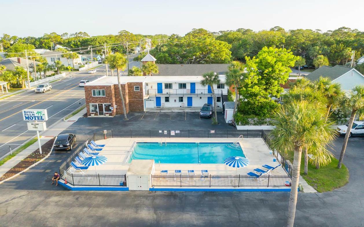 Royal Palms Motel Tybee Island Exterior photo